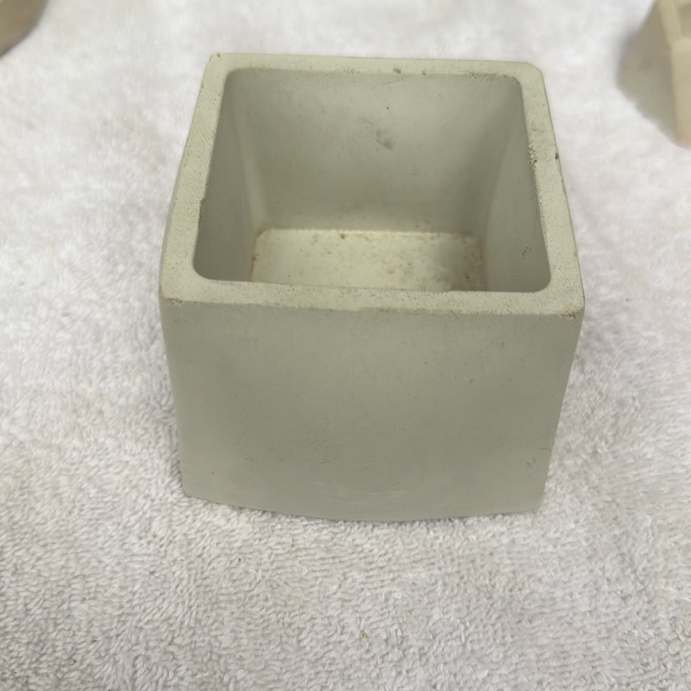 Minimalist Gray Concrete Planter